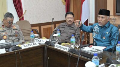 Gubernur dan Forkopimda Sumbar rapat di gubernuran, Padang.