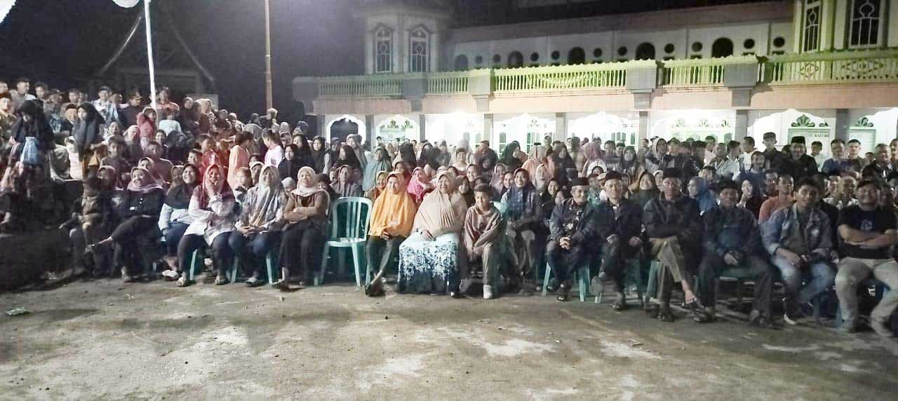 Masyarakat Sungayang yang hadiri syukuran. (prokopim)