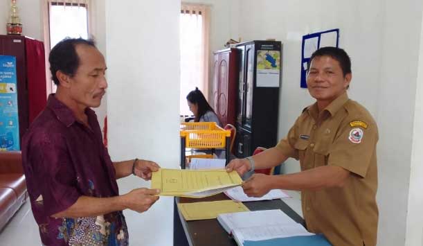 Warga serahkan laporan ke Pemko Gunungsitoli