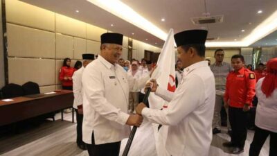 Wali Kota Zul Elfian kukuhkan pengurus PMI Kota Solok