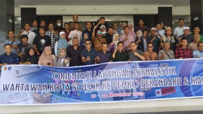 Wartawan dan Kominfo Kota Solok Kunjungi Riau Pos, Firman Agus Sebut Media Harus Kuasai Teknologi