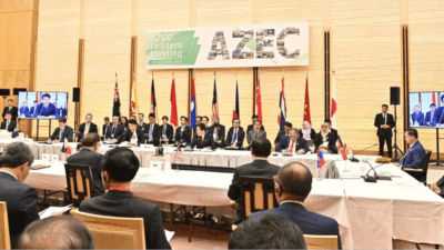 Presiden Joko Widodo menyampaikan pandangannya pada Konferensi Tingkat Tinggi (KTT AZEC) yang digelar di Main Hall Kantor PM Jepang, Tokyo, Senin, 18 Desember 2023. (BPMI Setpres/Laily Rachev)
