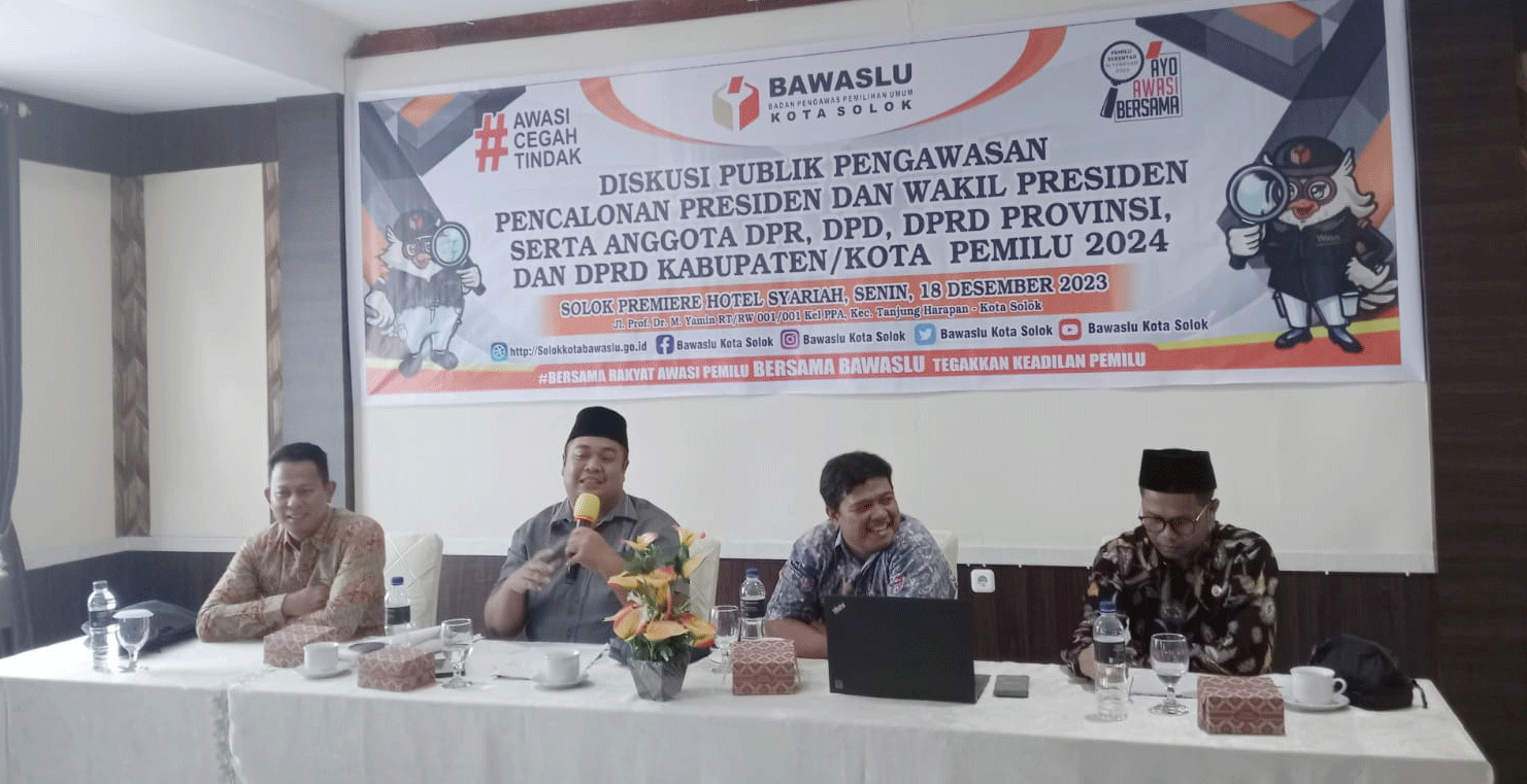 Jajaran pimpinan dan anggota Bawaslu Kota Solok