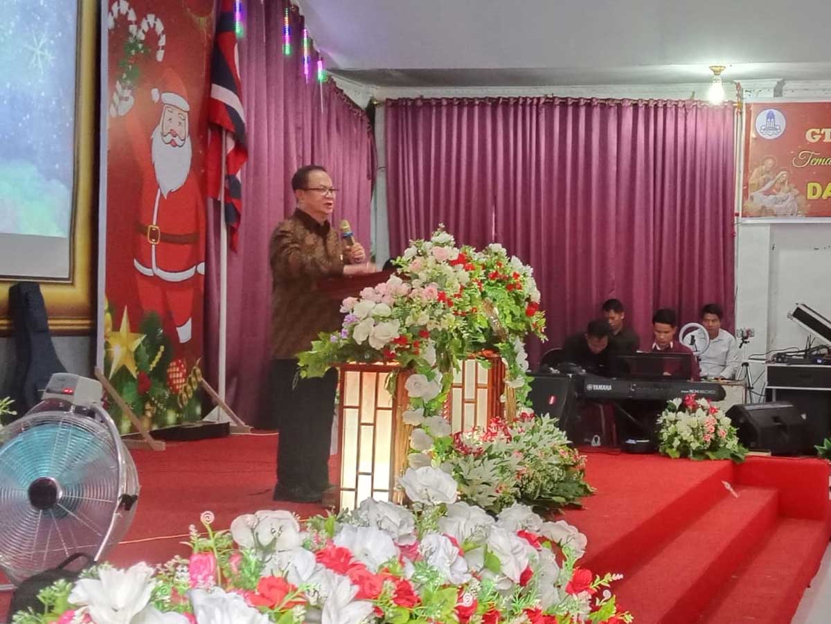 Mantan Bupati Nias, Sokhiatulo Laoli beri sambutan