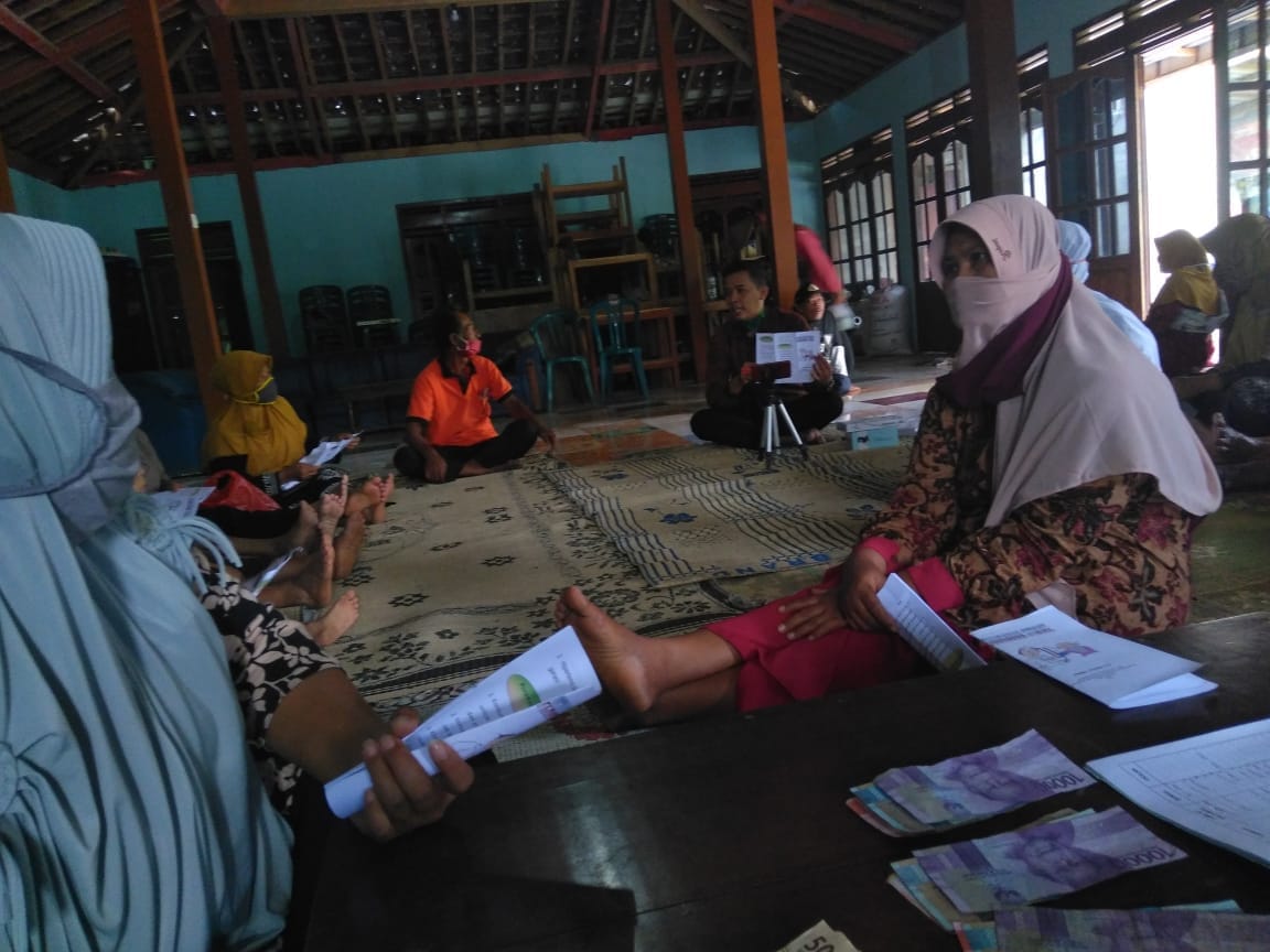 Sosialiasi manfaat daun salam pada masyarakat