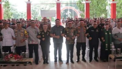 Foto bersama usai pelaksanaan doa bersama yang diikuti lintas agama