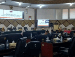 Disetujui Fraksi-fraksi, DPRD Padang Sahkan Empat Ranperda Jadi Peraturan Daerah 9 Disetujui Fraksi-fraksi, DPRD Padang Sahkan Empat Ranperda Jadi Peraturan Daerah