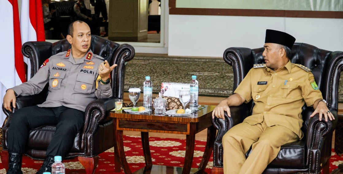 Kapolda Sumsel, Irjen A Rachmad Wibowo dan Bupati Musi Banyuasin, Apriyadi Mahmud.
