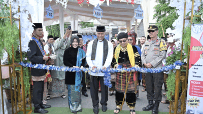 Gubernur Mahyeldi resmikan Payakumbuh Barolek Godang di lapangan Kubu Gadang