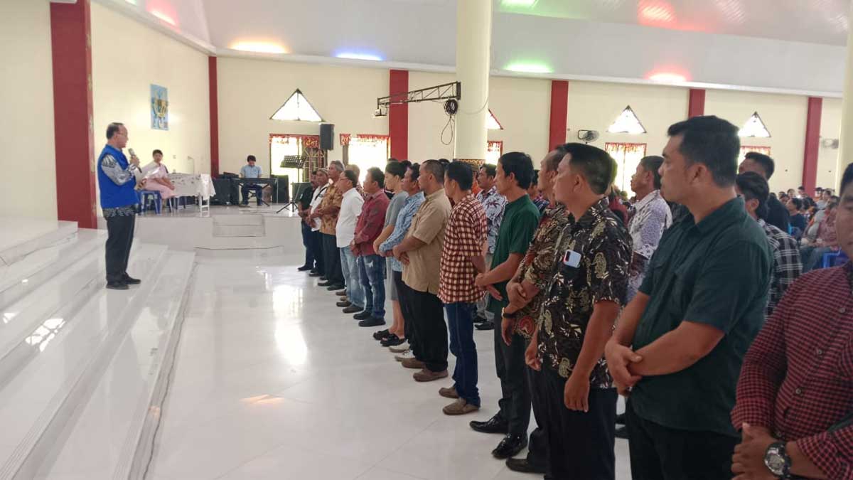 Pengukuhan tim pemenangan Sokhiatulo Laoli di Nias Selatan