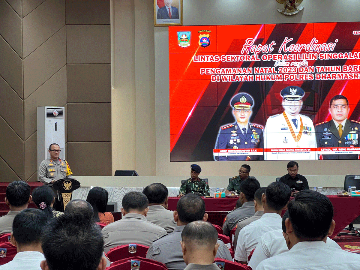 Kapolres Dharmasraya beri sambutan