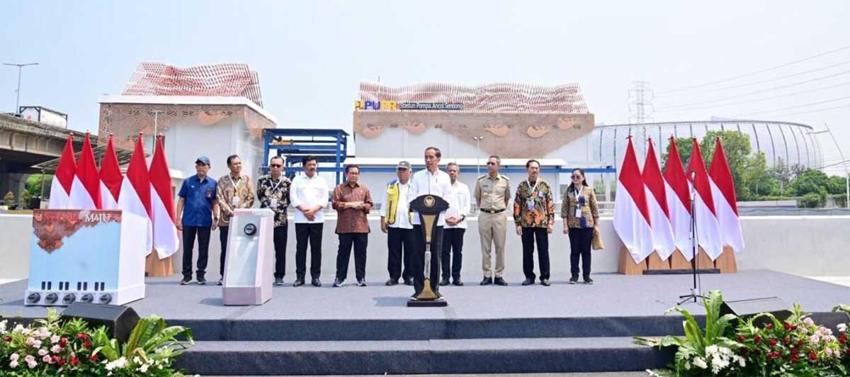 Presiden Joko Widodo meresmikan Stasiun Pompa Ancol Sentiong, Jakarta Utara, Senin (11/12/2023). BPMI Setpres/Muchlis Jr