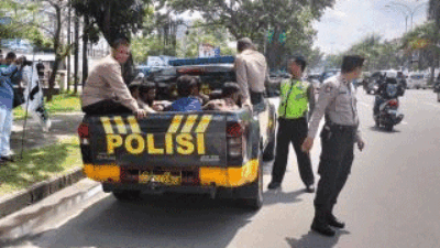 Berlayar dari Bangladesh, 13 Warga Rohingya Terdampar di Pekanbaru