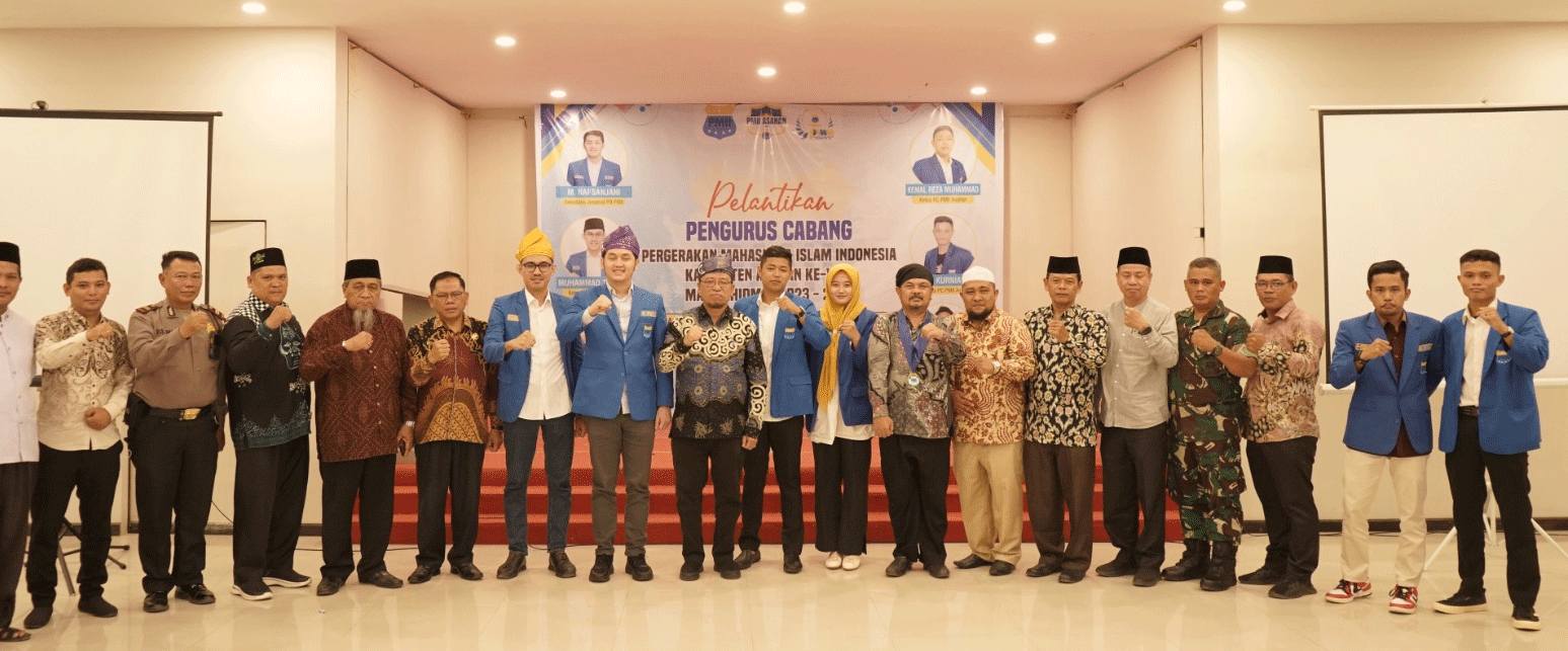 Foto bersama setelah pengukuhan Pengurus Cabang PMII Asahan
