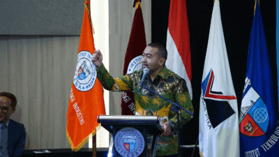 Wagub Audy beri kuliah umum dalam wisuda tamatan ITEBA. (pemprov)