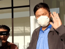 Keluar dari Rutan Sialangbungkuk, Mantan Bupati Kuantan Singingi Andi Putra Bebas Bersyarat