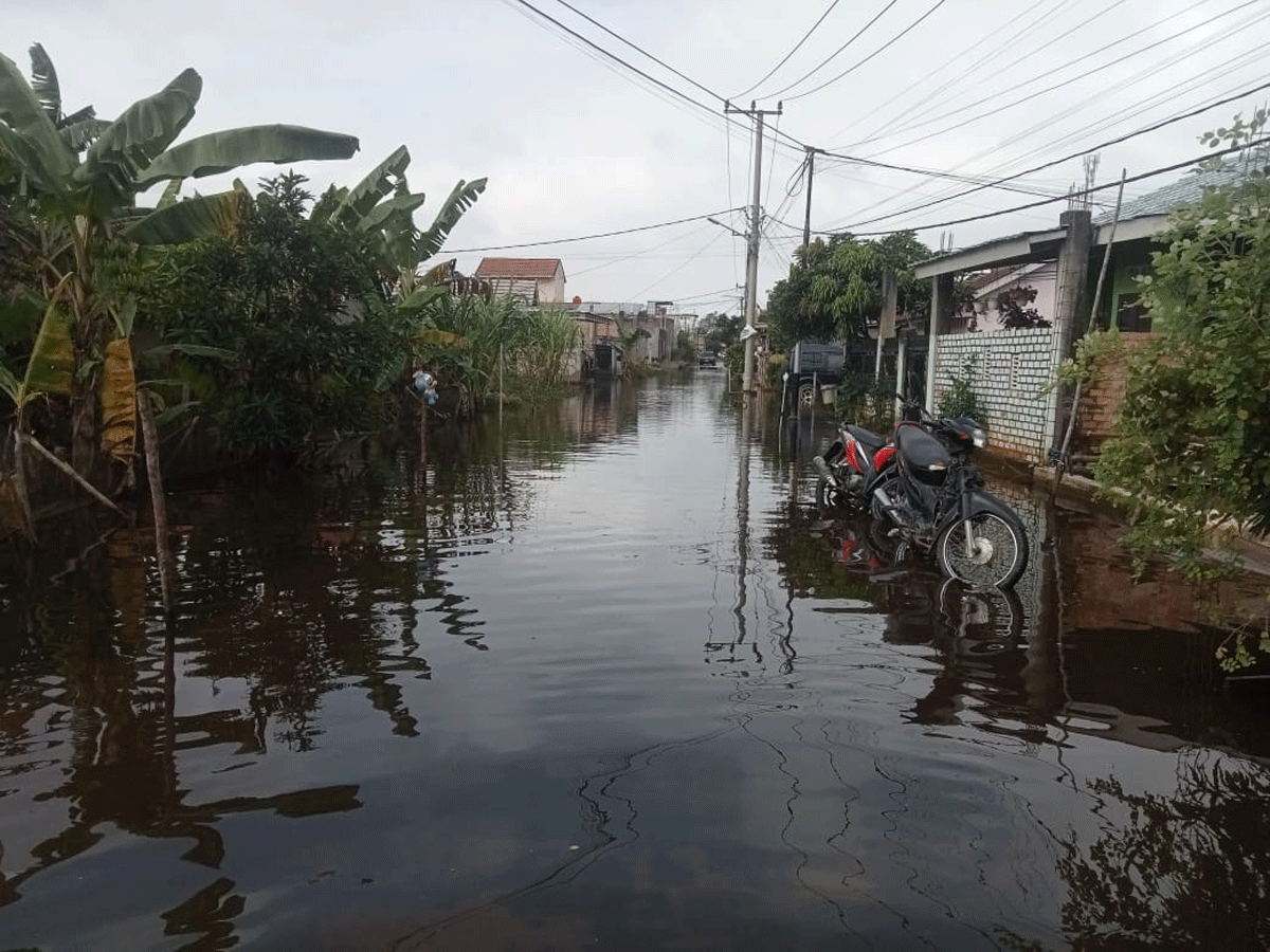 Perumahan Griya Bumi Lestari, Kelurahan Balai Agung, Kecamatan Sekayu, Kabupaten Musi Banyuasin, Sumatera Selatan tergenang banjir