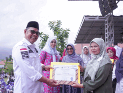 44 Tahun Mengabdi, Megawati Terima Penghargaan dari Pemerintah Kabupaten Solok