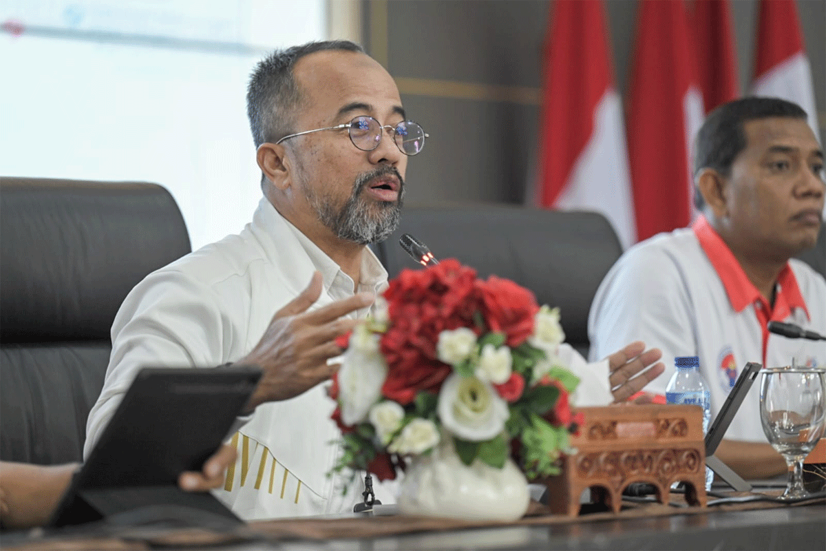 Kepala Dinas Pemuda dan Olahraga, Maifrizon saat rapat persiapan peluncuran CFD 2024 di auditorium gubernuran, Padang, Rabu (10/12/2023). (Biro Adpim)