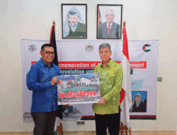 Bupati Solok Antarkan Bantuan untuk Palestina, Diterima Duta Besar di Jakarta
