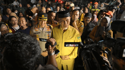 Gubernur Mahyeldi berikan keterangan pers. (Biro Adpim Setdaprov Sumbar)
