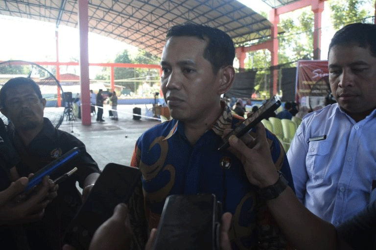 Ketua KPU Agam berikan keterangan pers