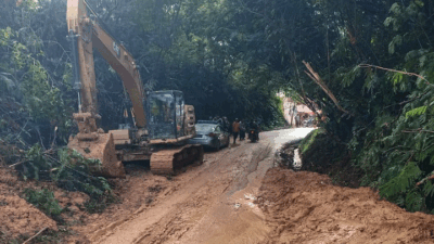 Sempat Putus Total 24 Jam, Akses Sumbar-Kerinci Bisa Dilalui dengan Buka Tutup