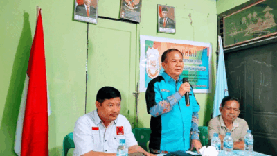 Calon anggota DPR-RI Sokhiatulo Laoli beri sambutan di Sekretariat Dewan Pimpinan Pusat Perhimpunan Wartawan Pejuang Anti Korupsi dan Kriminalitas.