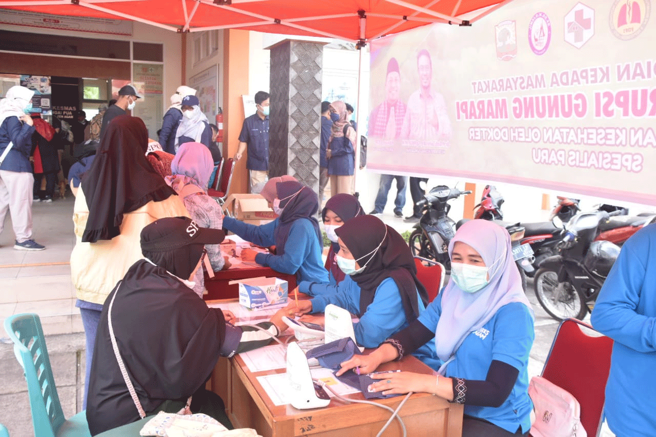 Warga jalani tahapan pemeriksaan kesehatan.