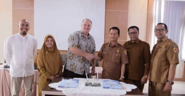 Tim Cha-ching Curriculum Internasional bersama Kepala Dinas Pendidikan Kota Solok dan jajaran