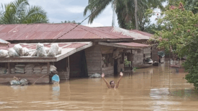 Banjir merendam Desa Tanjung Mulia, Labuhanbatu Selatan.