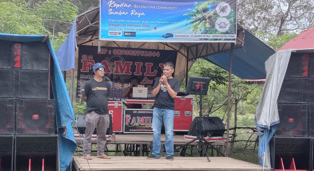 Hiburan musik di sela pertemuan BCC Sumbar