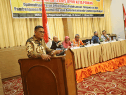 Pimpinan dan Anggota DPRD Padang Ikuti Bimbingan Teknis di Bukittinggi 4 Pimpinan dan Anggota DPRD Padang Ikuti Bimbingan Teknis di Bukittinggi