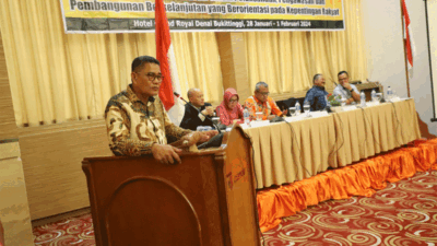 Ketua DPRD Padang beri sambutan