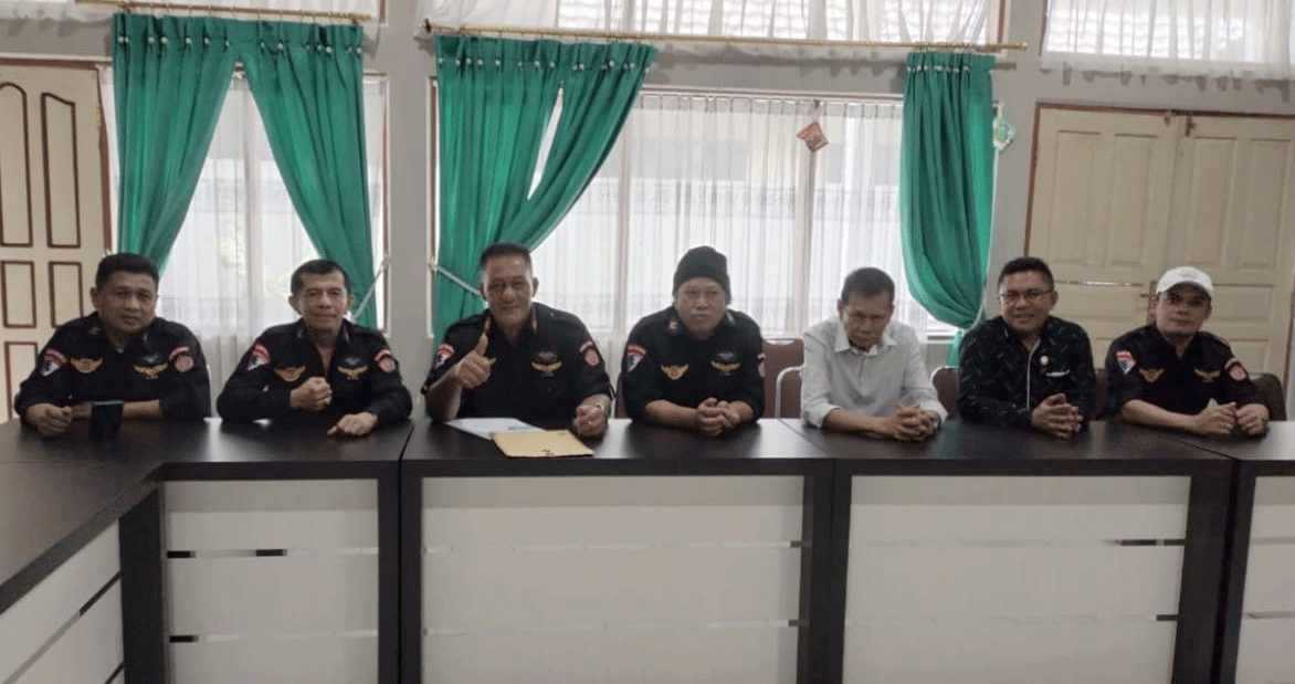 Jajaran pimpinan dan anggota Lembaga Kontrol dan Advokasi Elang Indonesia