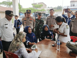 Pastikan Kesehatan Jelang Rapat Pleno, Polsek Kotarih Periksa Kesehatan Petugas PPK