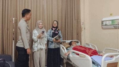 Petugas KPPS dirawat di rumah sakit.