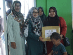 Bupati Lingga Antarkan Bantuan Pemkab ke Katang Bidare, Ambulan Roda Tiga untuk Desa Mensanak 5 Bupati Lingga Antarkan Bantuan Pemkab ke Katang Bidare, Ambulan Roda Tiga untuk Desa Mensanak