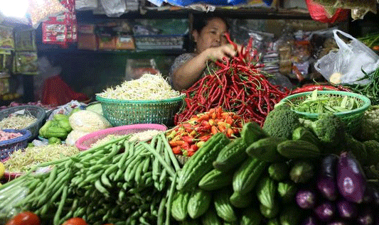 Pedagang di pasar. (cnnindonesia)