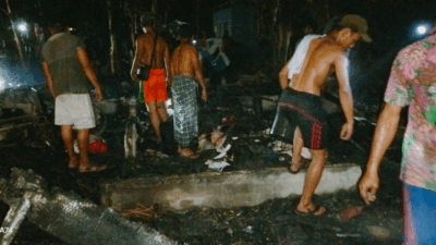 Rumah terbakar di Dusun I Desa Bogak Besar, Kecamatan Teluk Mengkudu, Kabupaten Serdang Bedagai, Sumatera Utara, Jumat (24/2/2024) malam.