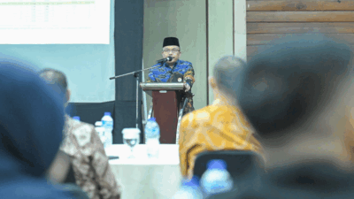 Sekdaprov Sumbar beri sambutan. (Biro Adpim)