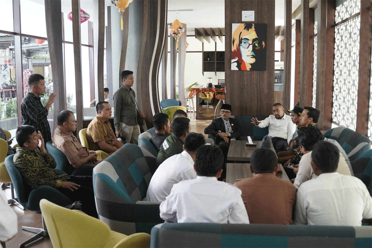 Pertemuan Wagub Audy dengan Bupati Limapuluh Kota dan masyarakat Nagari Galugua.