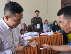 Nyoblos di TPS 10 Kelurahan Olo, Wakil Wali Kota Padang: Semoga Dapat Pemimpin dan Wakil Rakyat Amanah