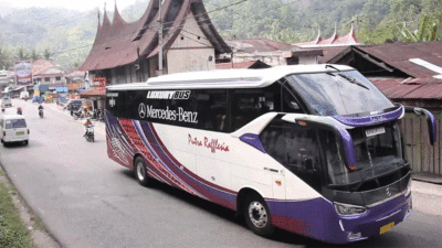 Sejak Menepi, Bus Putra Rafflesia Belum Ada Tanda Nyalakan Sein Kanan di Lintasan Sumbar-Bengkulu