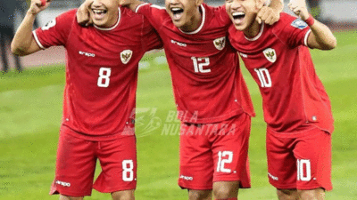 Pemain Indonesia selebrasi usai cetak gol ke gawang Vietnam