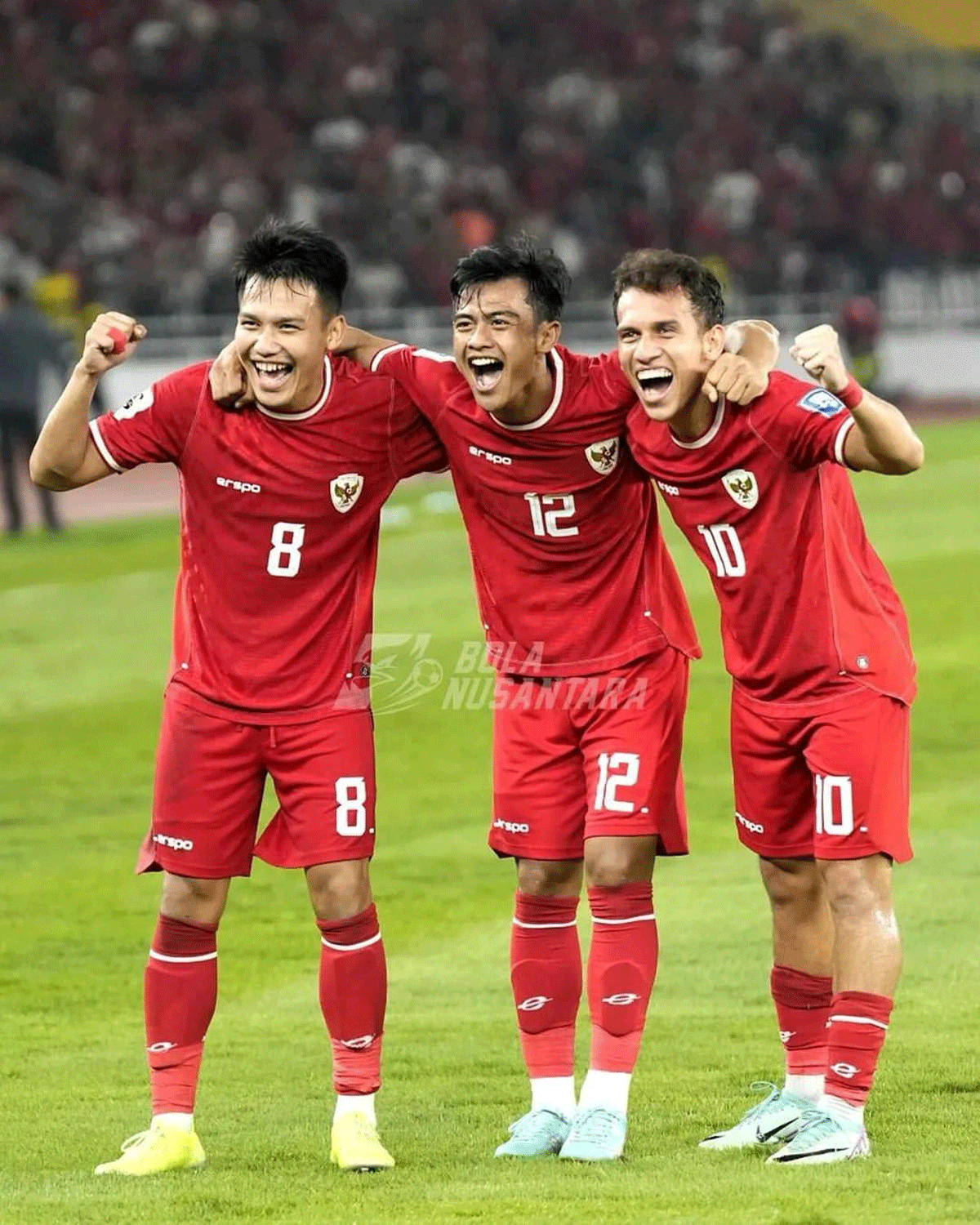 Pemain Indonesia selebrasi usai cetak gol ke gawang Vietnam