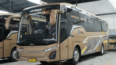 Salah satu armada pariwisata TAM