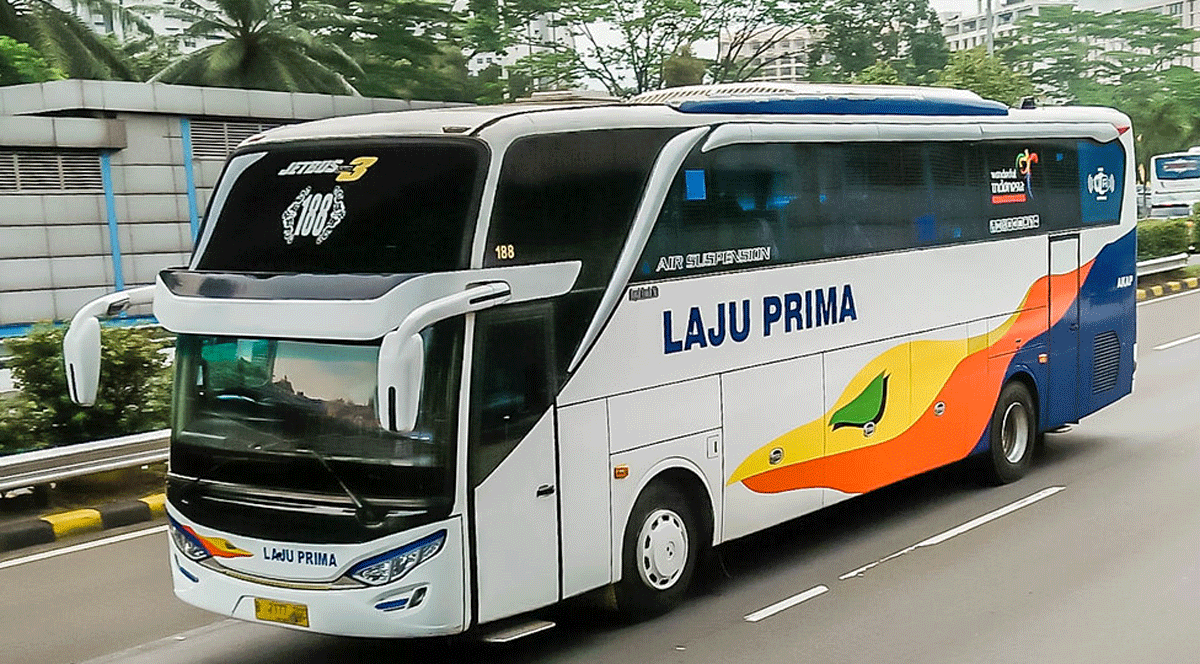 Salah satu armada PO Laju Prima. (flickr)