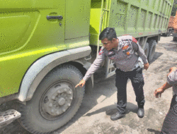 Terlindas Truk, Guru SMP Tewas di Dharmasraya 9 Terlindas Truk, Guru SMP Tewas di Dharmasraya