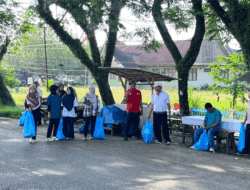 Hari Peduli Sampah Nasional, Pegawai Pemkab Dharmasraya Bersih-bersih Kawasan Ibukota